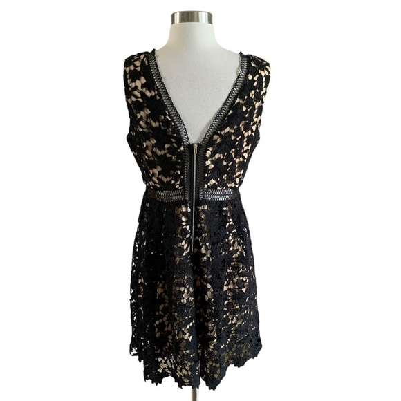 Alya NWT Black Crochet With Nude Underlay V-neck. V-Back Midi Formal Semi Formal - Picture 11 of 11